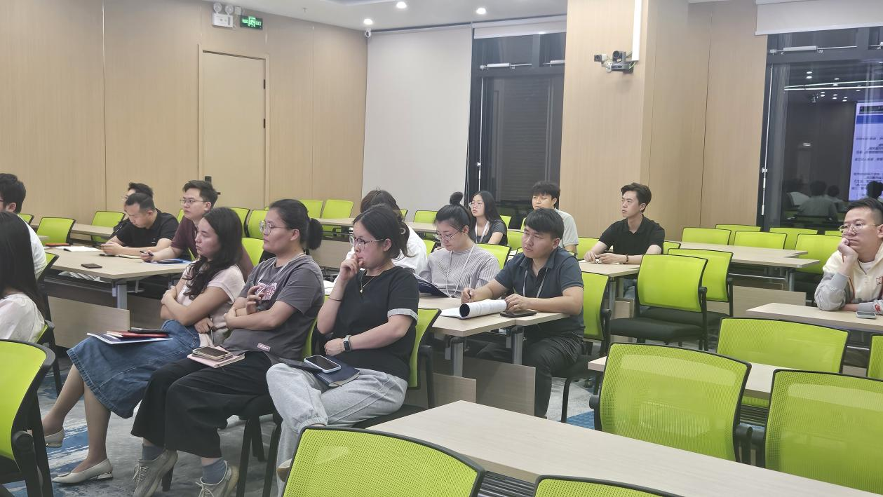 第二轮销售链专项培训第三场举行夯实产品与行业知识基础